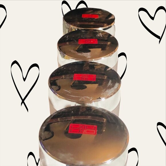 ❤️ 4 Unused Tester Jars of Elizabeth Arden Skin Illuminating Moisturizer 1.7 Oz. - Picture 1 of 8